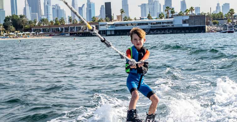 Wakeboarding in Dubai