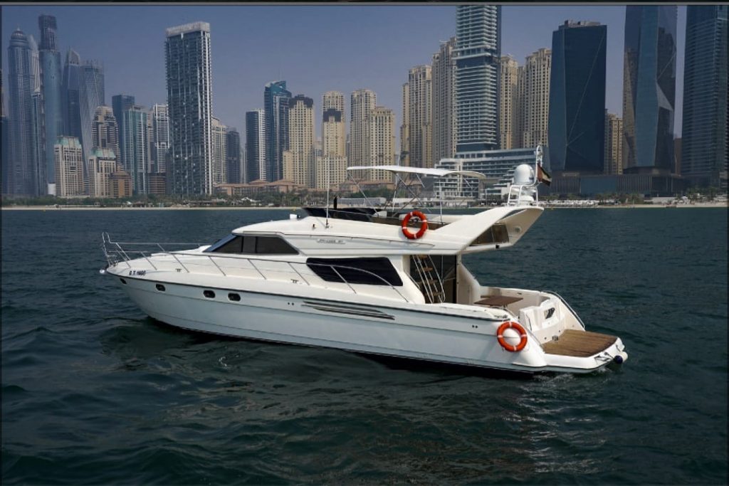 Yacht Charter Dubai